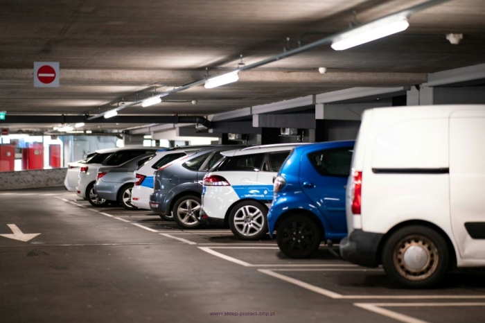 Organizacja ruchu na parkingach – jak wygląda?